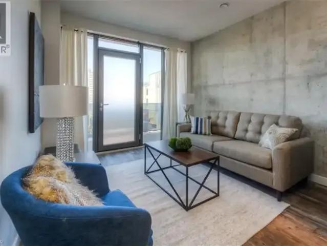 2 Bedroom Apartment Waterloo ON 102468551
