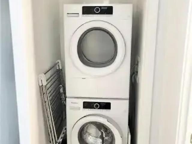 2 Bedroom Apartment Waterloo ON 102578962