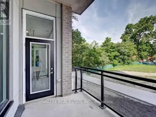 2 Bedroom Apartment Waterloo ON 102578967