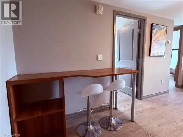 2 Bedroom Apartment Waterloo ON 102847489