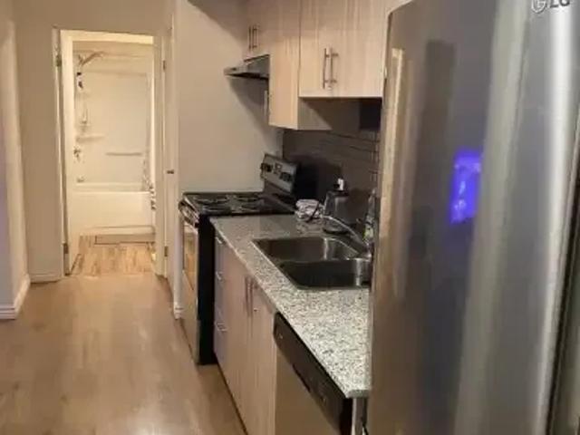 2 Bedroom Apartment Waterloo ON 102952247