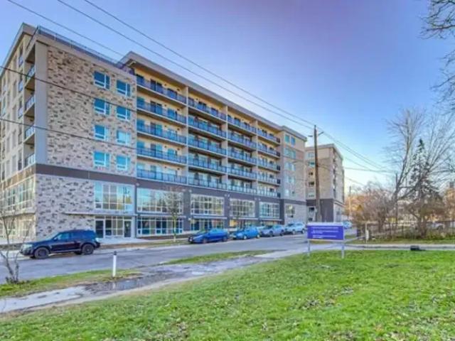 2 Bedroom Apartment Waterloo ON 104257368