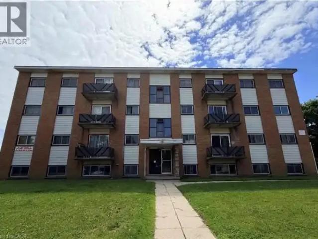 2 Bedroom Apartment Waterloo ON 104507013
