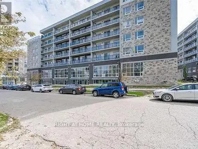 2 Bedroom Apartment Waterloo ON 104681891
