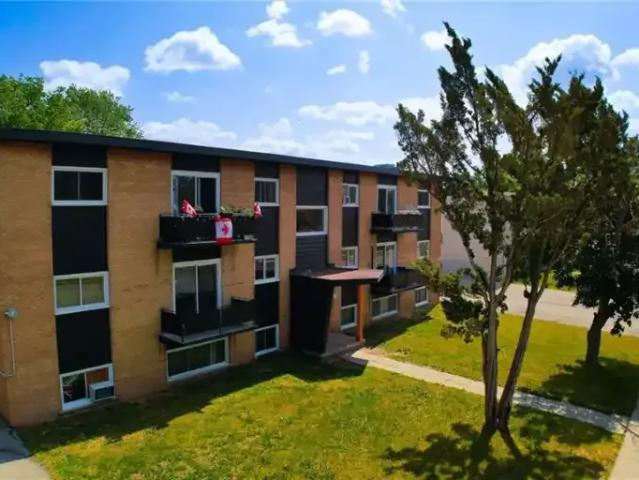 2 Bedroom Apartment Waterloo ON 104864241