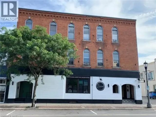 2 Bedroom Apartment Welland ON 104106882