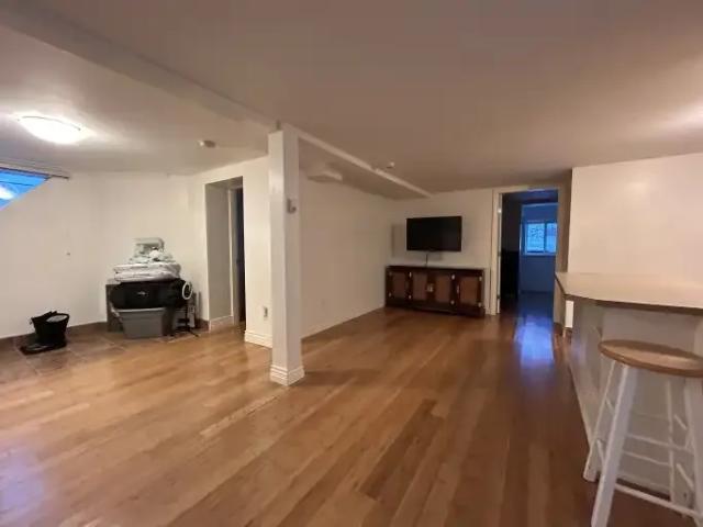 2 Bedroom Apartment White Rock BC 103011814