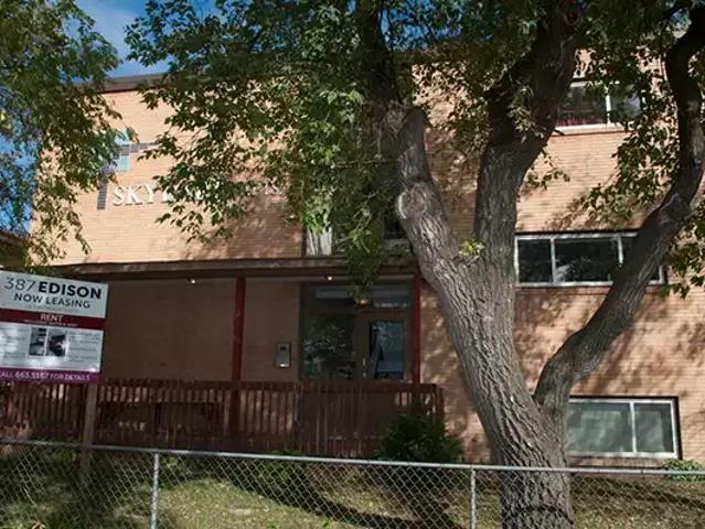 2 Bedroom Apartment Winnipeg MB 100044777