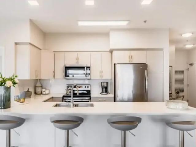 2 Bedroom Apartment Winnipeg MB 102518457