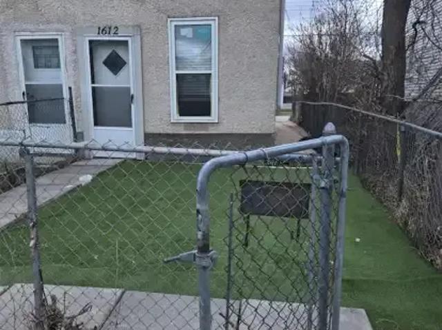 2 Bedroom Apartment Winnipeg MB 102846488