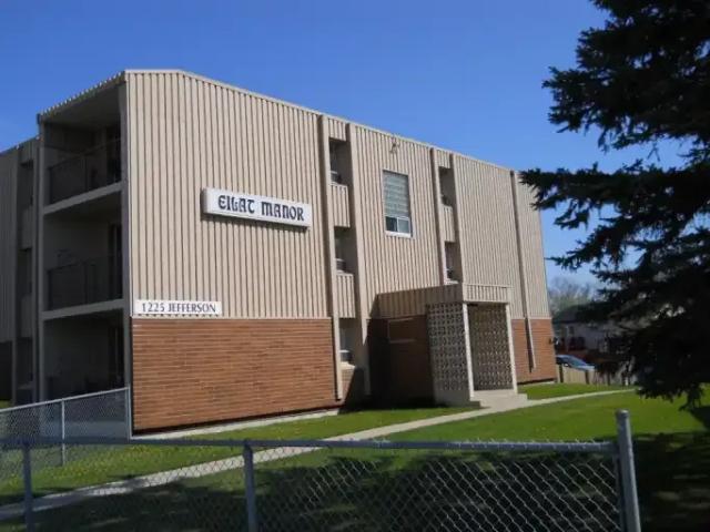 2 Bedroom Apartment Winnipeg MB 103379347