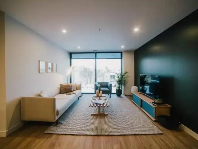 2 Bedroom Apartment Winnipeg MB 103338004