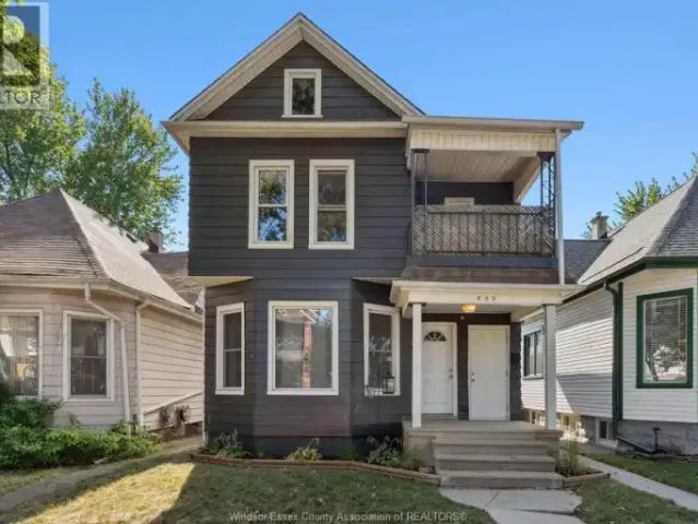 2 Bedroom Apartment Windsor ON 104257430