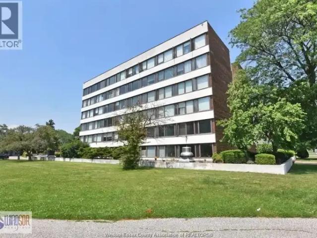 2 Bedroom Apartment Windsor ON 104362895