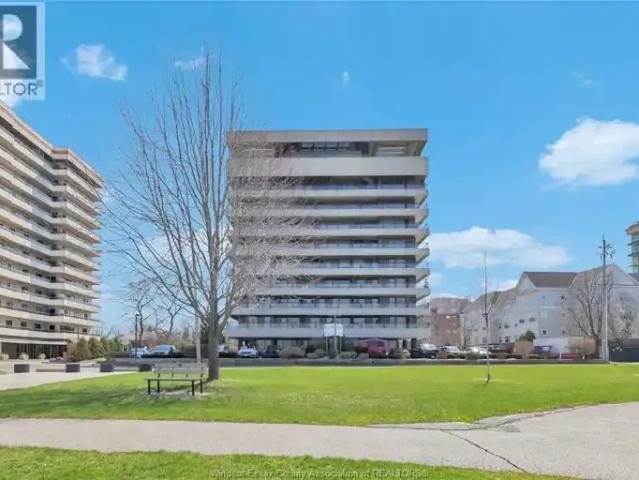 2 Bedroom Apartment Windsor ON 103569250