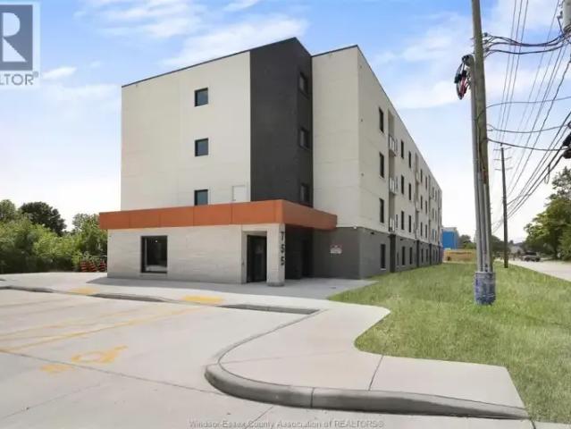 2 Bedroom Apartment Windsor ON 103840439