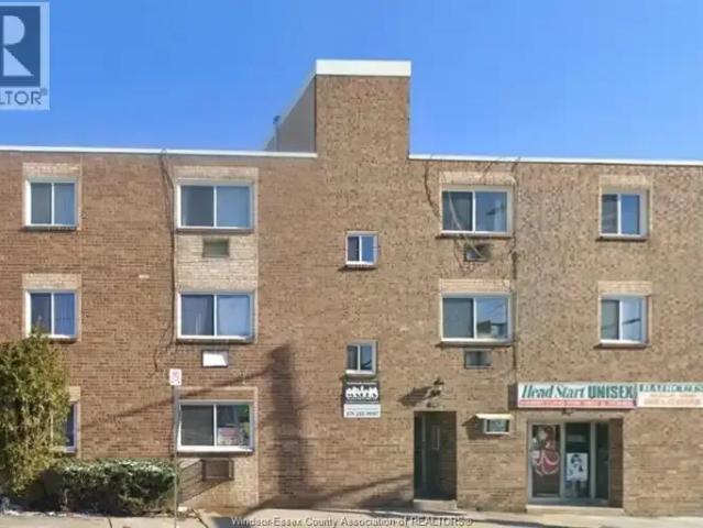 2 Bedroom Apartment Windsor ON 103840430