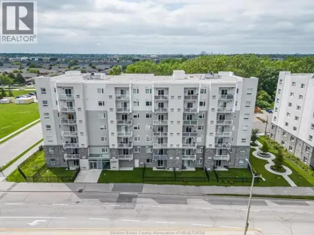 2 Bedroom Apartment Windsor ON 103879755