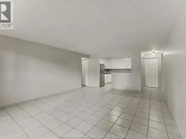 2 Bedroom Apartment Windsor ON LS100444790