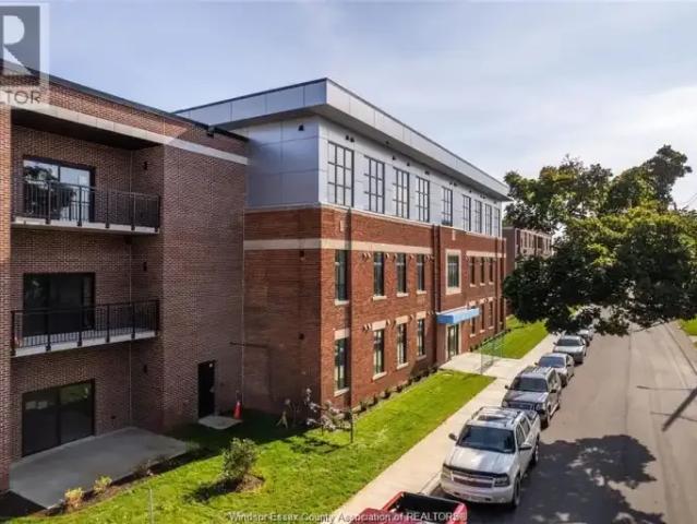 2 Bedroom Apartment Windsor ON LS100527531