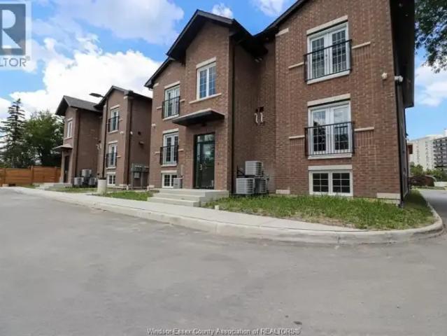 2 Bedroom Apartment Windsor ON LS100761552