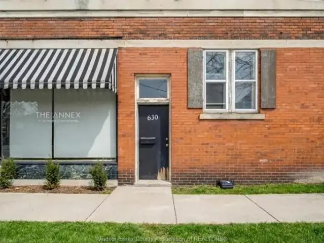 2 Bedroom Apartment Windsor ON LS101878603