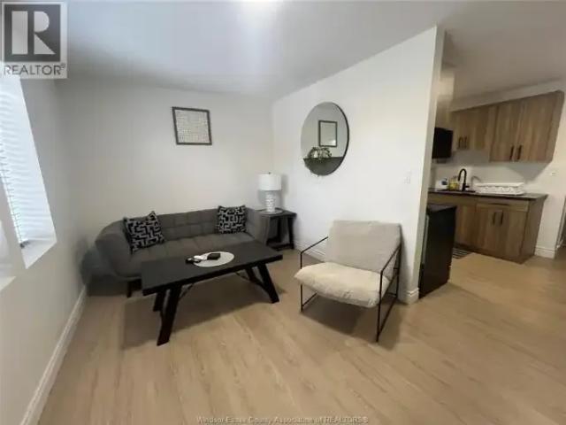 2 Bedroom Apartment Windsor ON LS102306815