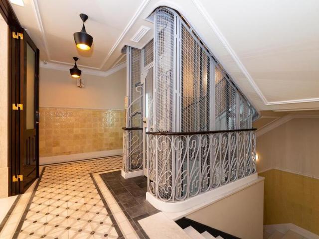 2 Bedroom Apartment with swimming pool, Marquês de Pombal, Lisboa