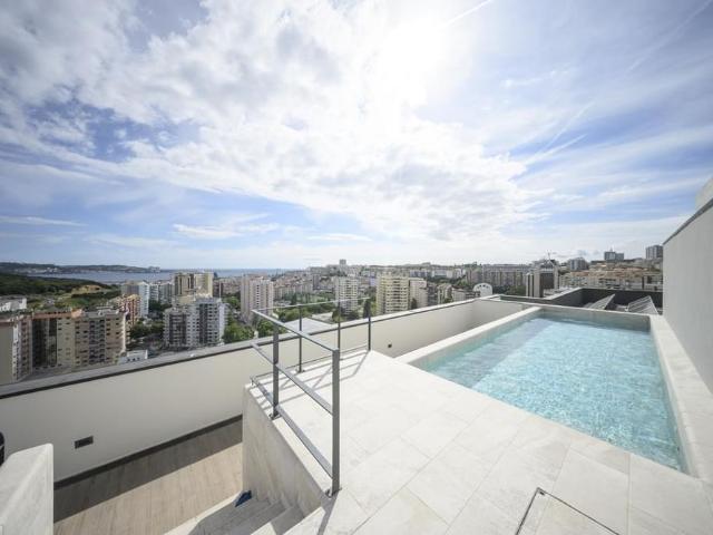2 Bedroom Apartment with parking, Miraflores, Oeiras