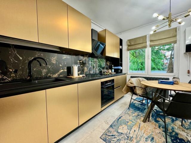 2 Bedroom Apartment, 1st Floor, Renovated LUX, Furnished/Equipped, Cornice Area