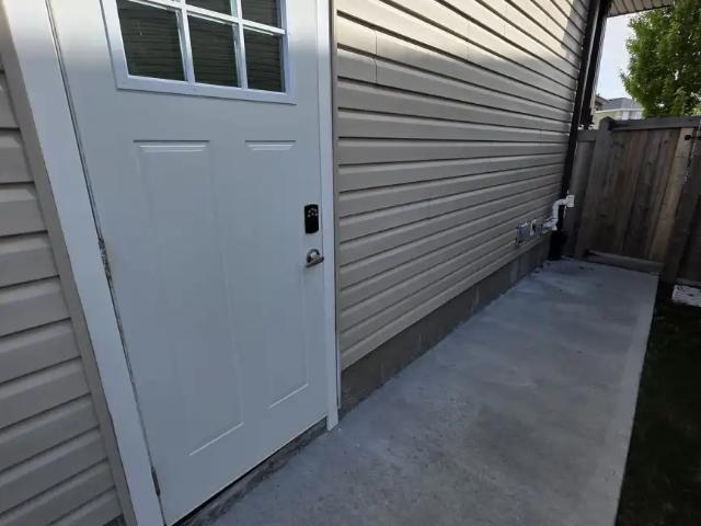 2 Bedroom Basement for Rent – Windermere, Edmonton | In Suite Laundry