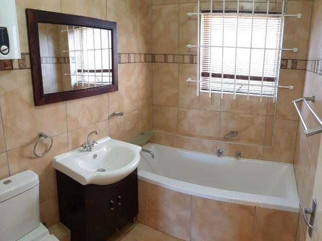 2 Bedroom bungalow to rent in Century City, Milnerton
