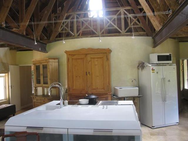 2 Bedroom Garden Cottage in Constantia