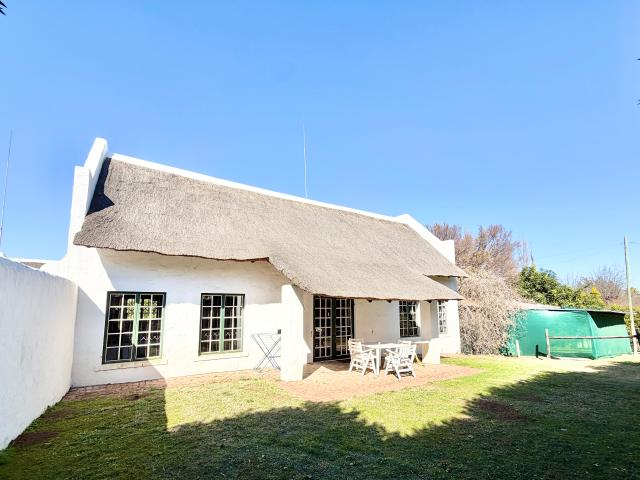 2 Bedroom Garden Cottage in Carlswald