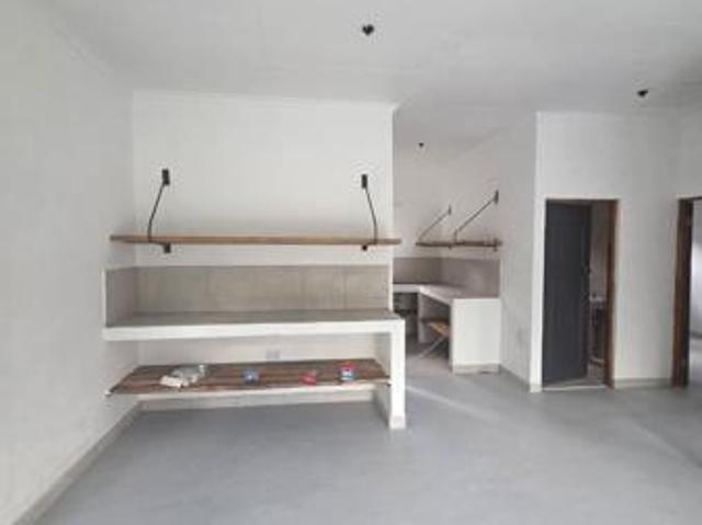 2 Bedroom Garden Cottage in Chartwell