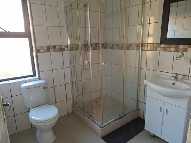 2 Bedroom Garden Cottage in Amanzimtoti