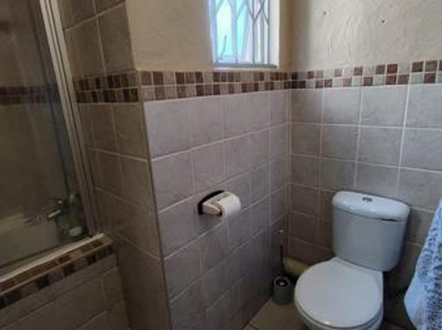2 Bedroom Garden Cottage in Astra Park