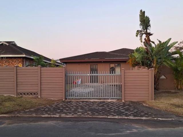 2 Bedroom Garden Cottage in Birdswood