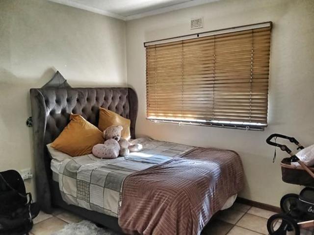 2 Bedroom Garden Cottage in Birdswood