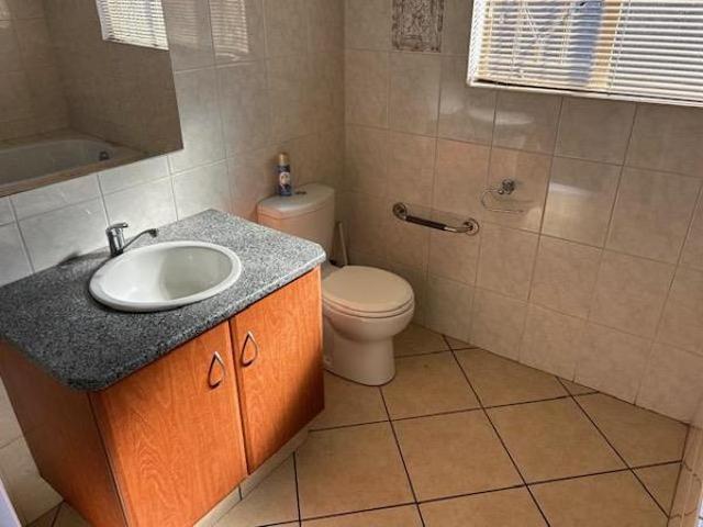 2 Bedroom Garden Cottage in Brackenhurst