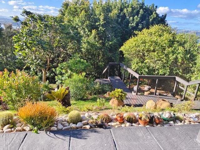 2 Bedroom Garden Cottage in Brenton On Lake