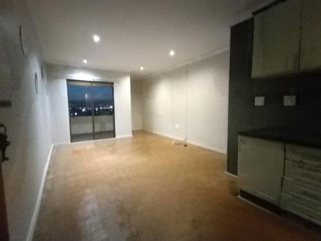 2 Bedroom Garden Cottage in Brighton Beach