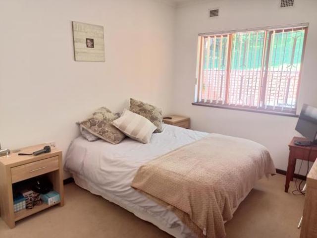 2 Bedroom Garden Cottage in Gillitts