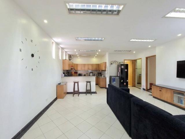 2 Bedroom Garden Cottage in Glenmore