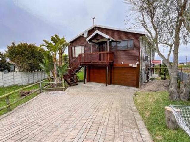 2 Bedroom Garden Cottage in Dana Bay