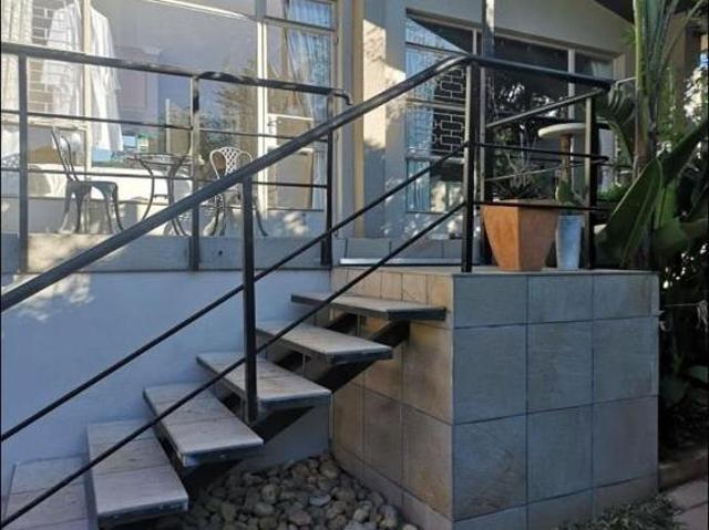 2 Bedroom Garden Cottage in Durbell