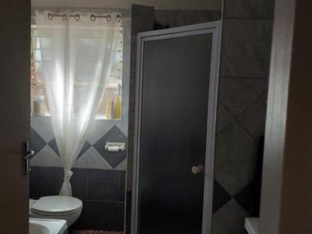 2 Bedroom Garden Cottage in Erasmusrand