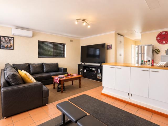 2 Bedroom Garden Cottage in Eversdal