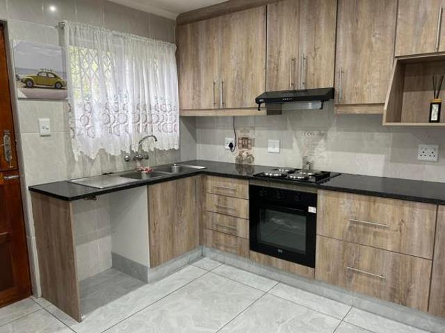 2 Bedroom Garden Cottage in Kloof