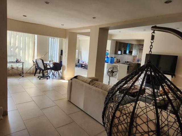2 Bedroom Garden Cottage in Houghton Estate
